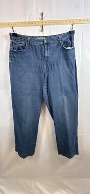 St John's Bay Jeans Womens Plus Size 18W Blue Denim Medium Wash Straight Leg